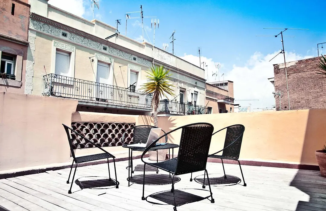 Barceloneta Suites Apartments Market-1