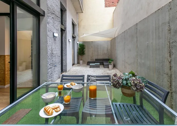 Chic And Modern s In Gracia